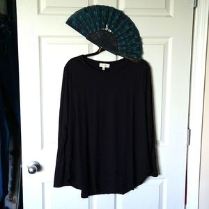 Perfect Peach black top